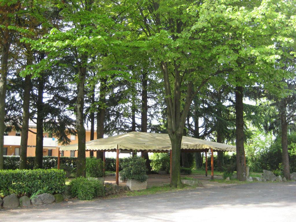 Albergo Ristorante Rosade Tavagnacco Exterior foto